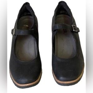 Earth Women's Boden Mary Jane Wedge -Size 8